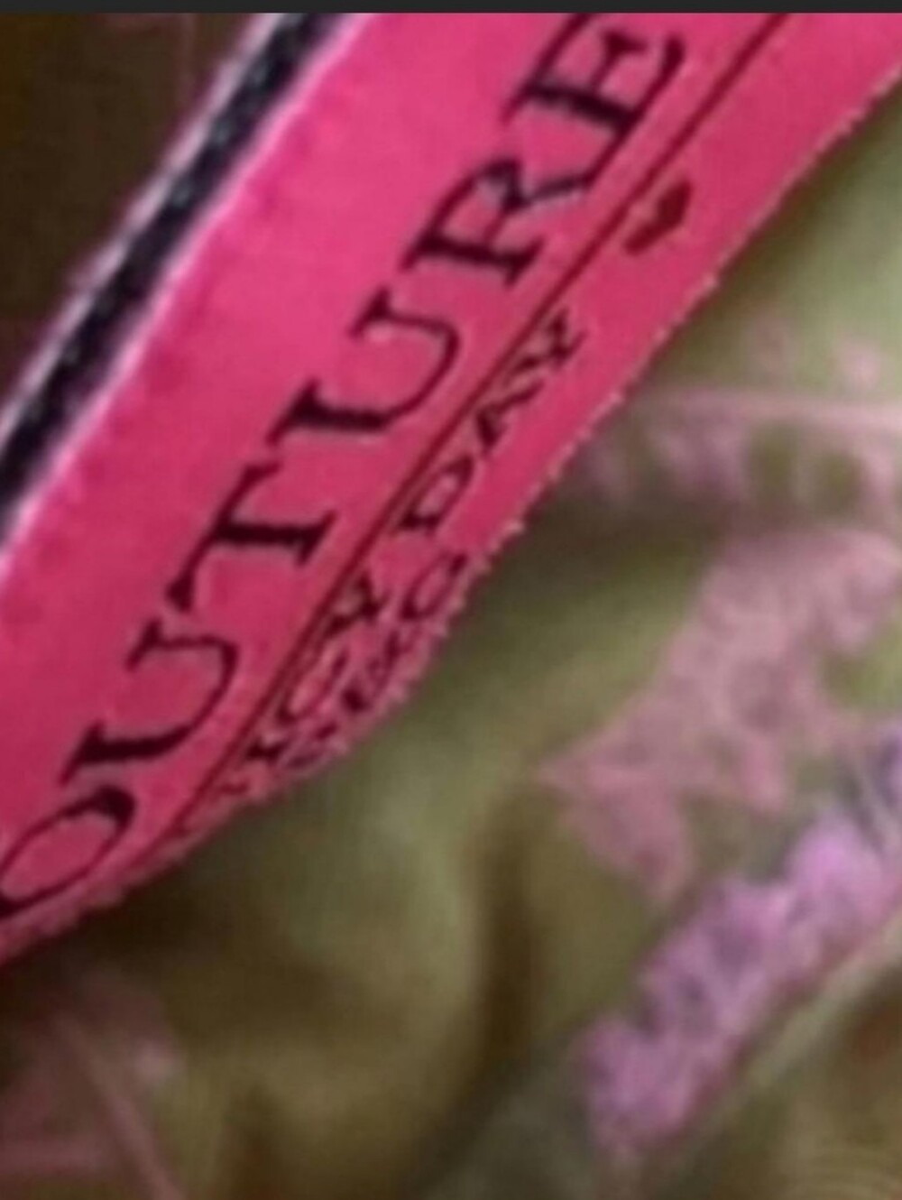 Juicy Couture 2004 Queen Of Couture Pink Terry Cloth Circular Canteen Crossbody - Picture 6 of 8
